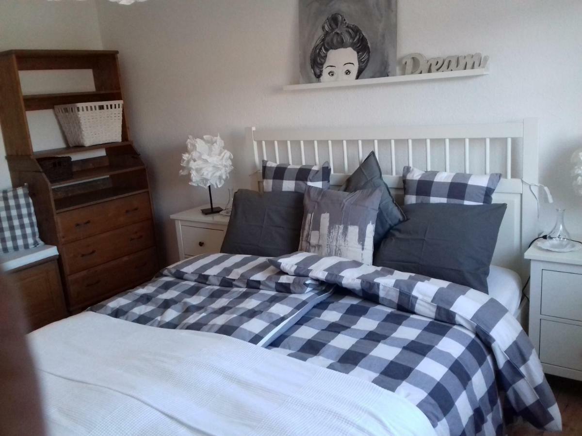 Ferienwohnung Wiesmuehlstrasse Henndorf am Wallersee Esterno foto