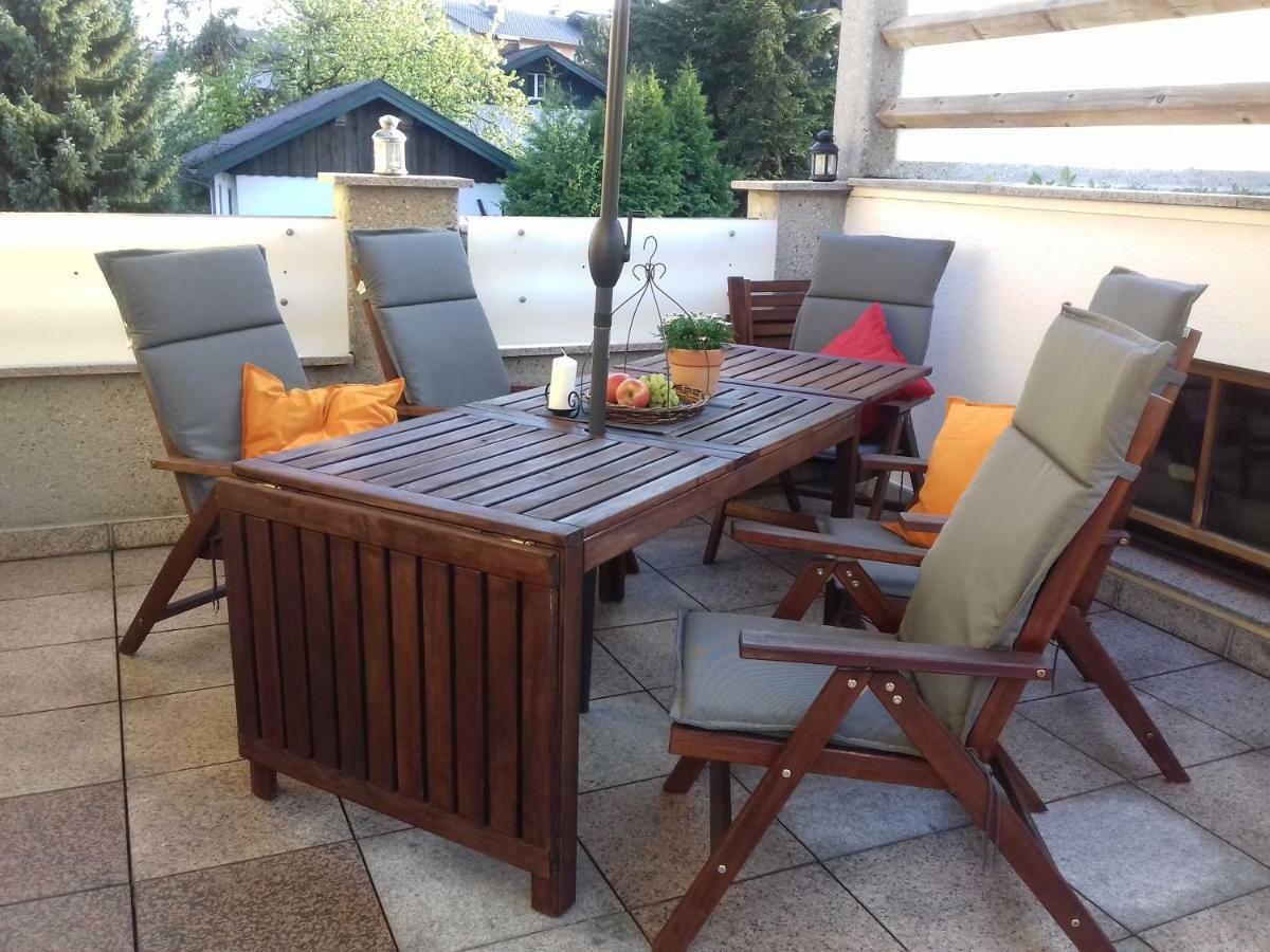 Ferienwohnung Wiesmuehlstrasse Henndorf am Wallersee Esterno foto