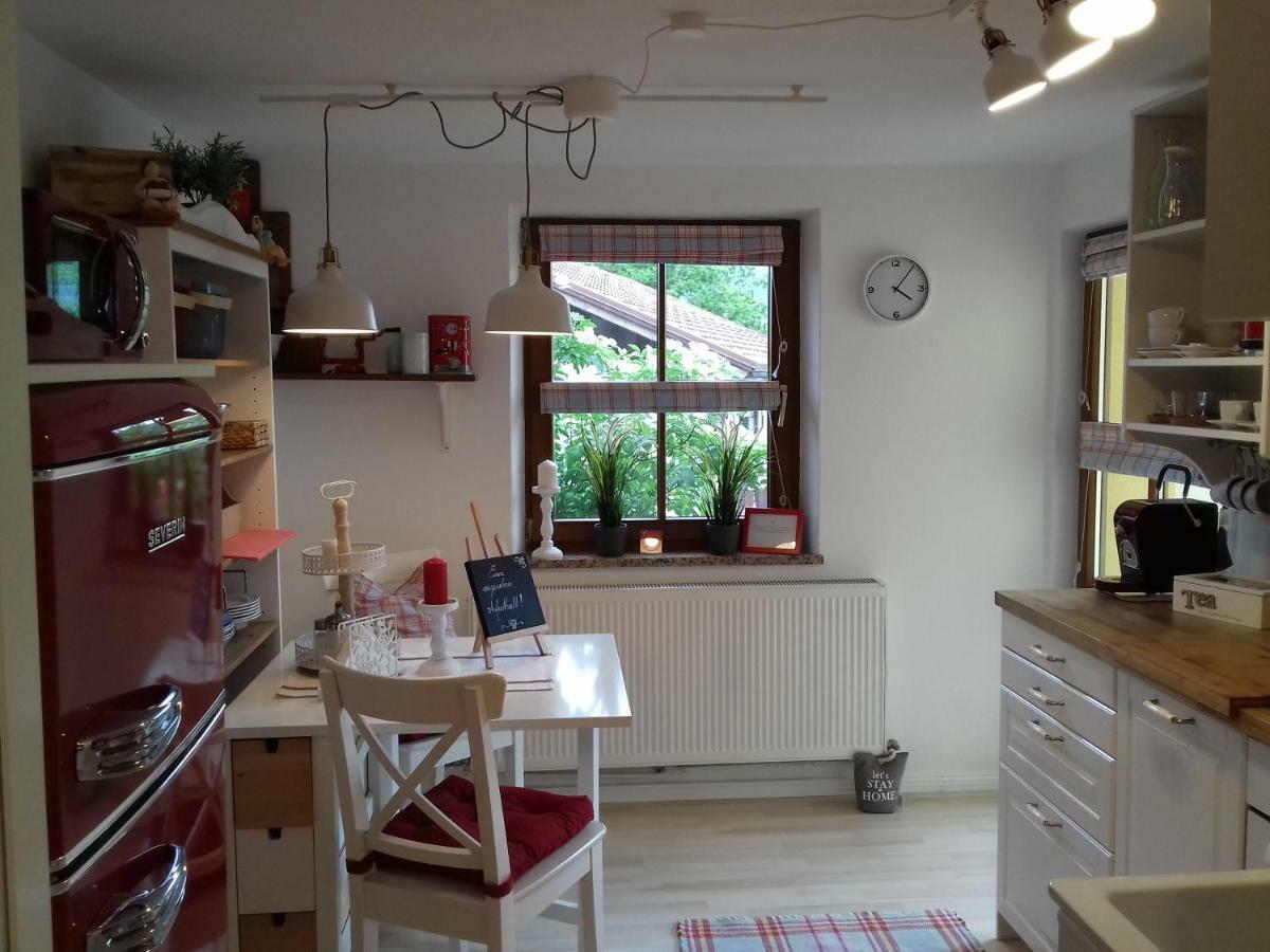 Ferienwohnung Wiesmuehlstrasse Henndorf am Wallersee Esterno foto